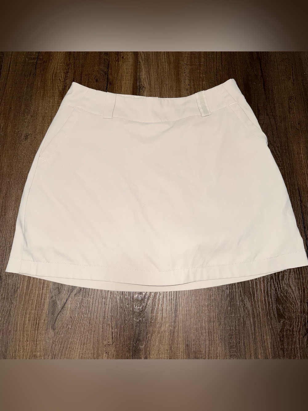 Nike Golf Women’s Beige Stretch Mini Skirt w/ Built in Shorts